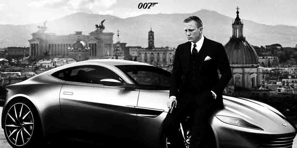 Bond 25 Bidik Sutradara Sherlock